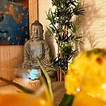 Zum Ritter - A Cozy Historical Landmark Guest house 3*