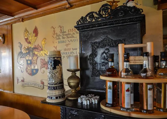 Гостьовий будинок Zum Ritter - A Cozy Historical Landmark