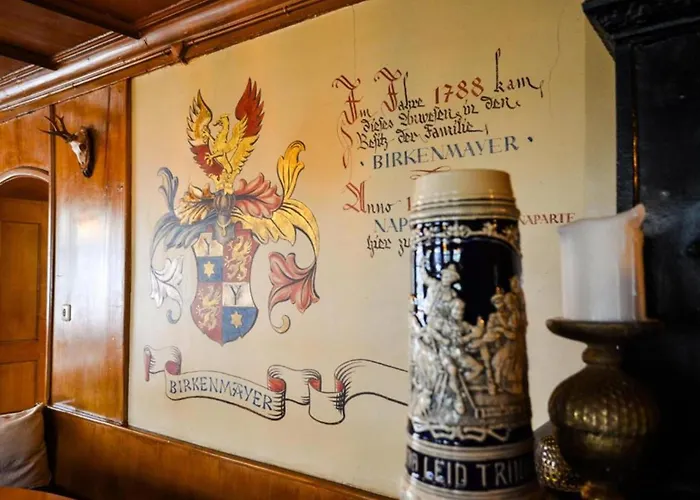 Гостьовий будинок Zum Ritter - A Cozy Historical Landmark Ульм