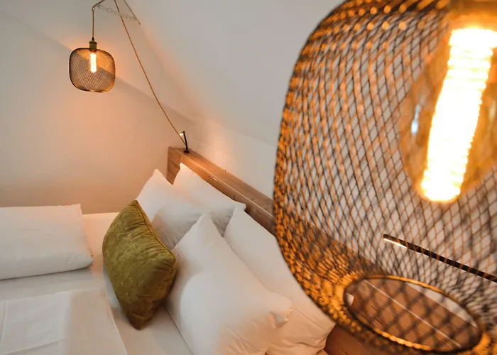 Гостьовий будинок Zum Ritter - A Cozy Historical Landmark 3*