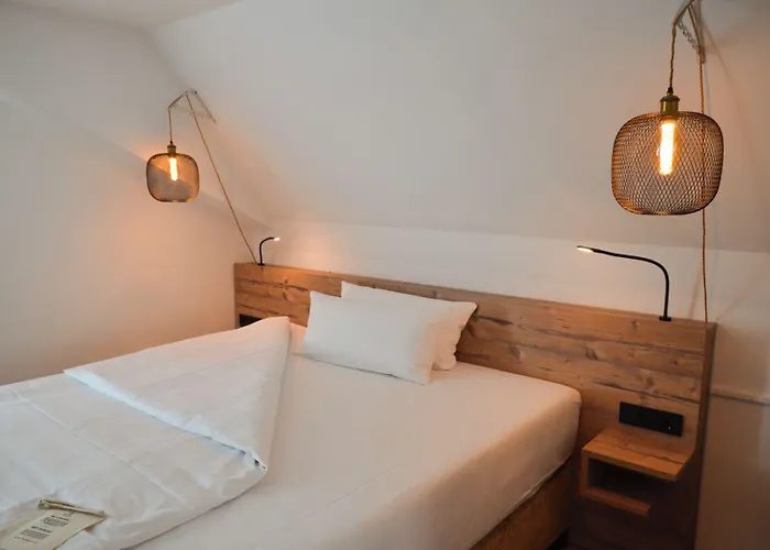 Zum Ritter - A Cozy Historical Landmark Гостьовий будинок 3*